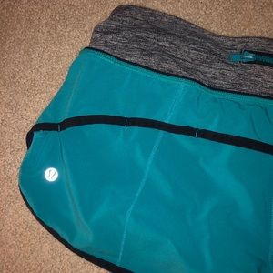 Lululemon size 6 speed up shorts